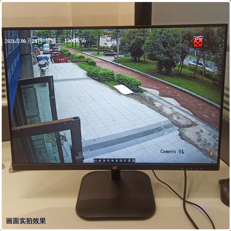 中通驿站临街卸货区海康监控实拍画面,记录快件卸货人员进出